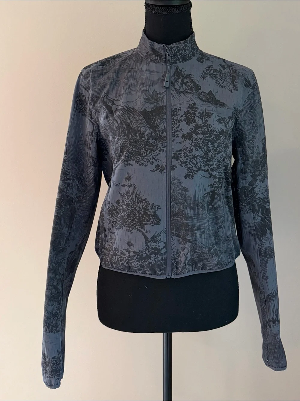 Lululemon Reflective Lightweight Running Jacket